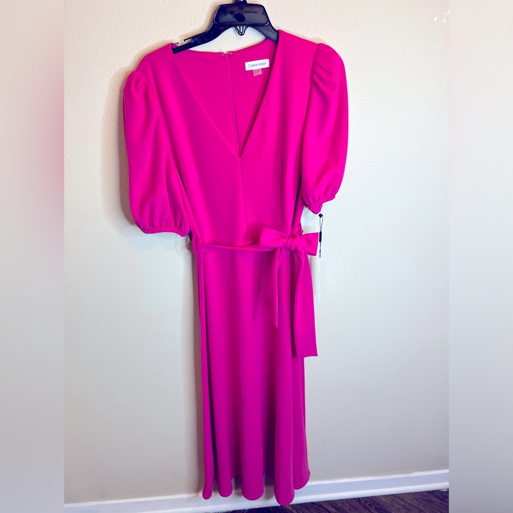 Calvin Klein Pink Scuba Crepe V-neck A-line short sleeve tie midi dress